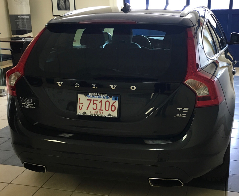 back view of a volvo v60 t5